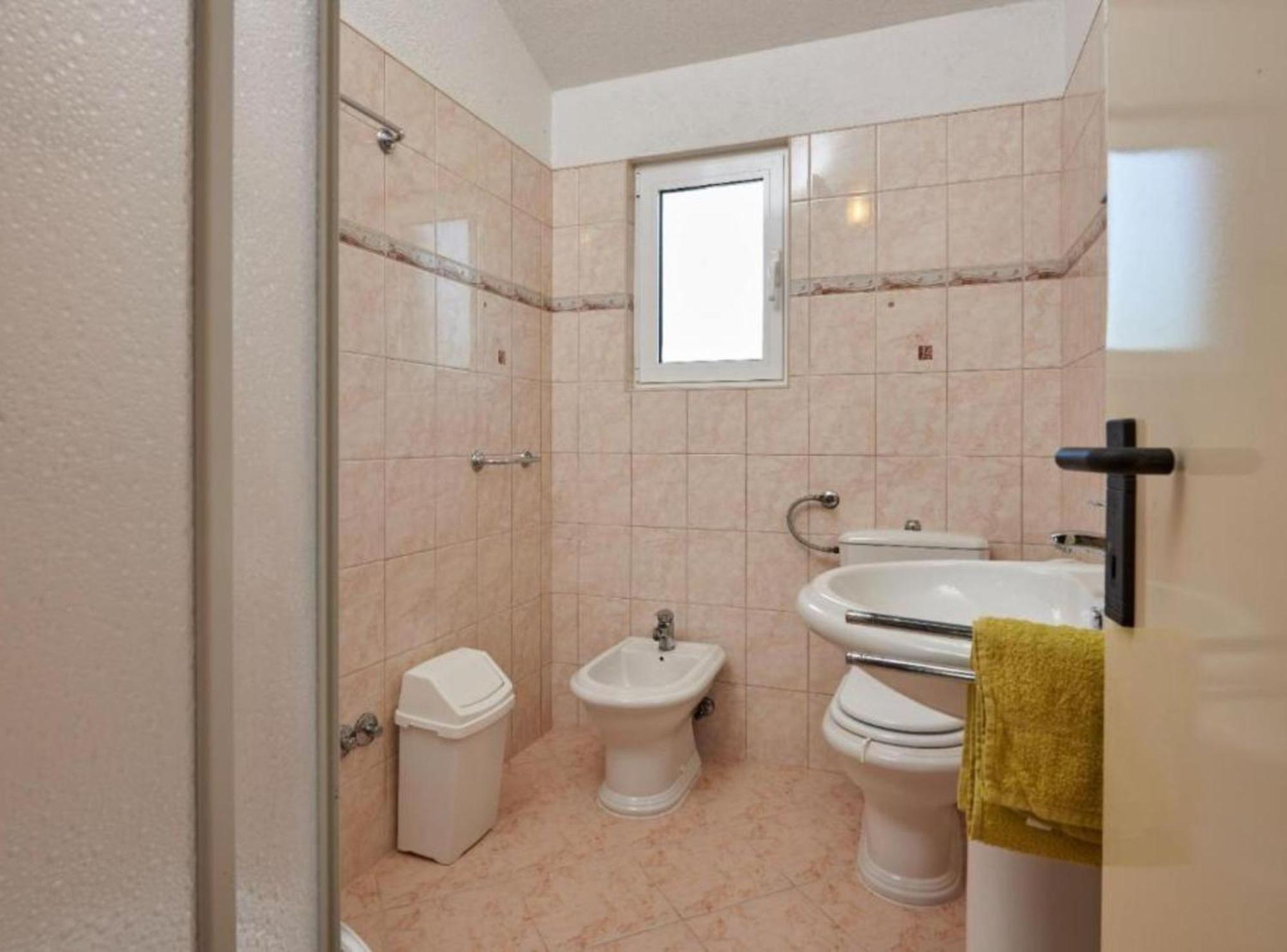 Hotel Krknjasi Veliki Drvenik Esterno foto